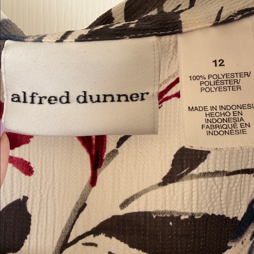 EUC Alfred Dunner Floral Button-Up Shirt Size 12 - Picture 2 of 4